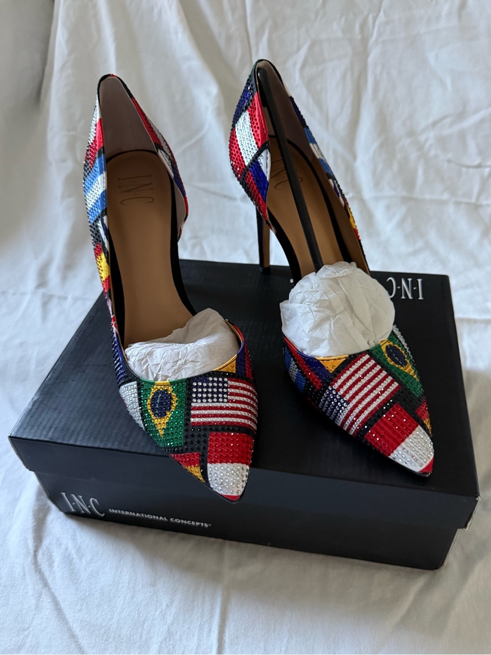 INC International Concepts Colorful Flag Kenjay D'Orsay Heels, Size 8.5 - Picture 5 of 11